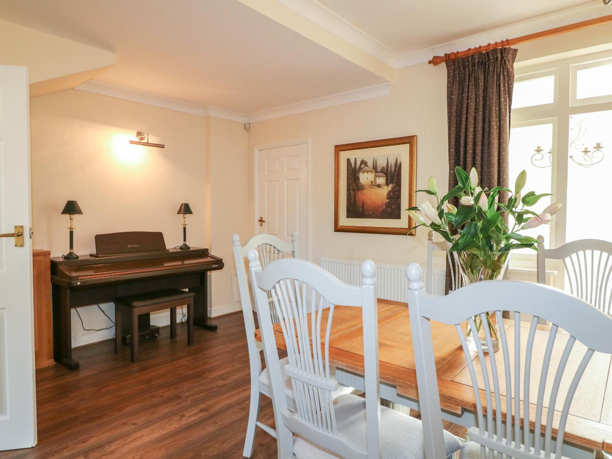 Вилла 2 Gladstone Avenue Мелтон-Моубрей Экстерьер фото