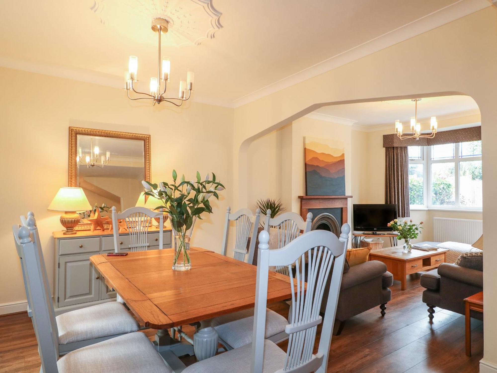 Вилла 2 Gladstone Avenue Мелтон-Моубрей Экстерьер фото