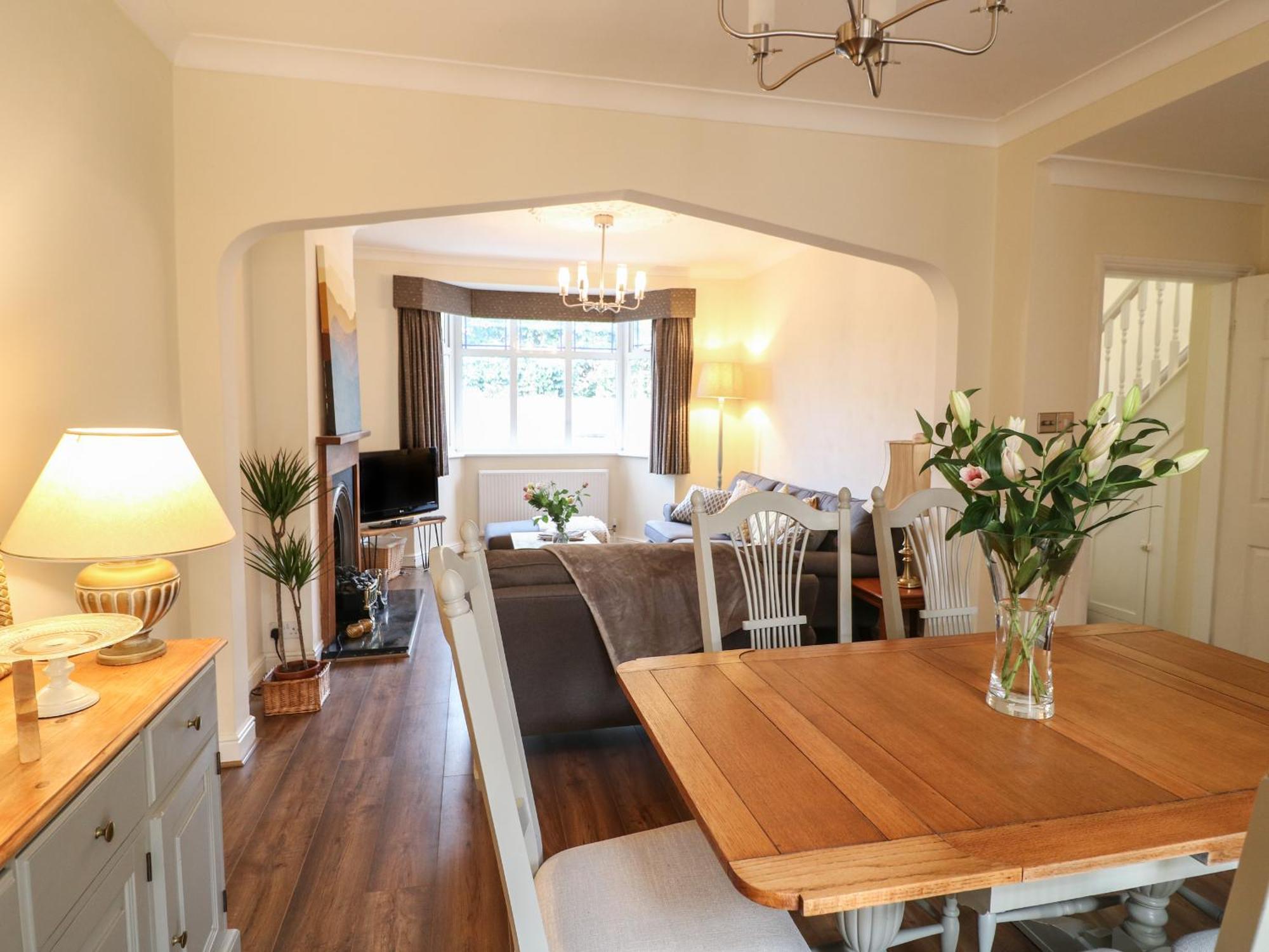 Вилла 2 Gladstone Avenue Мелтон-Моубрей Экстерьер фото