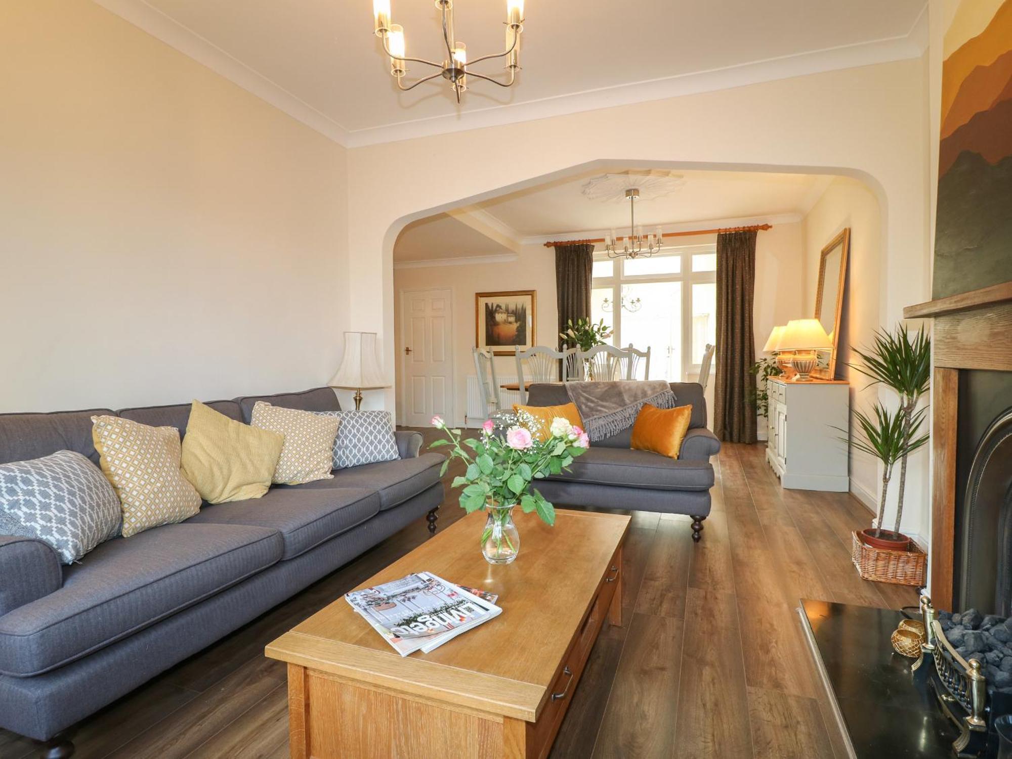 Вилла 2 Gladstone Avenue Мелтон-Моубрей Экстерьер фото
